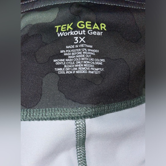 🔥 TEK GEAR HIGH RISE CAMO ARMY PRINT BIKE SHORTS SIZE 3X NEW - Picture 3 of 8